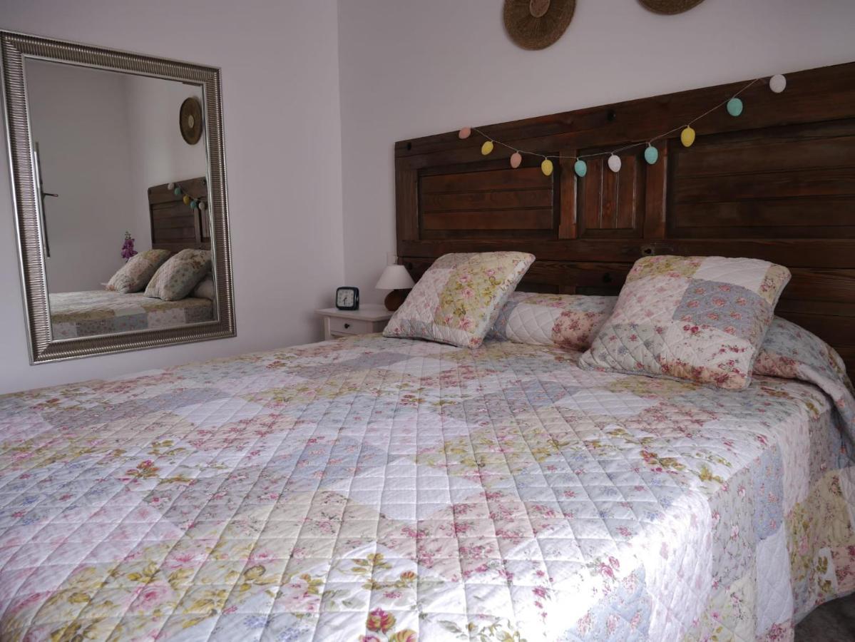Holiday home Mary's